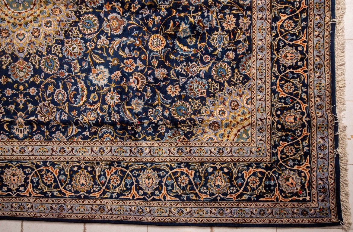 Finely Hand knotted Persian Kashmar Rug 395x300 (large room-size rug)