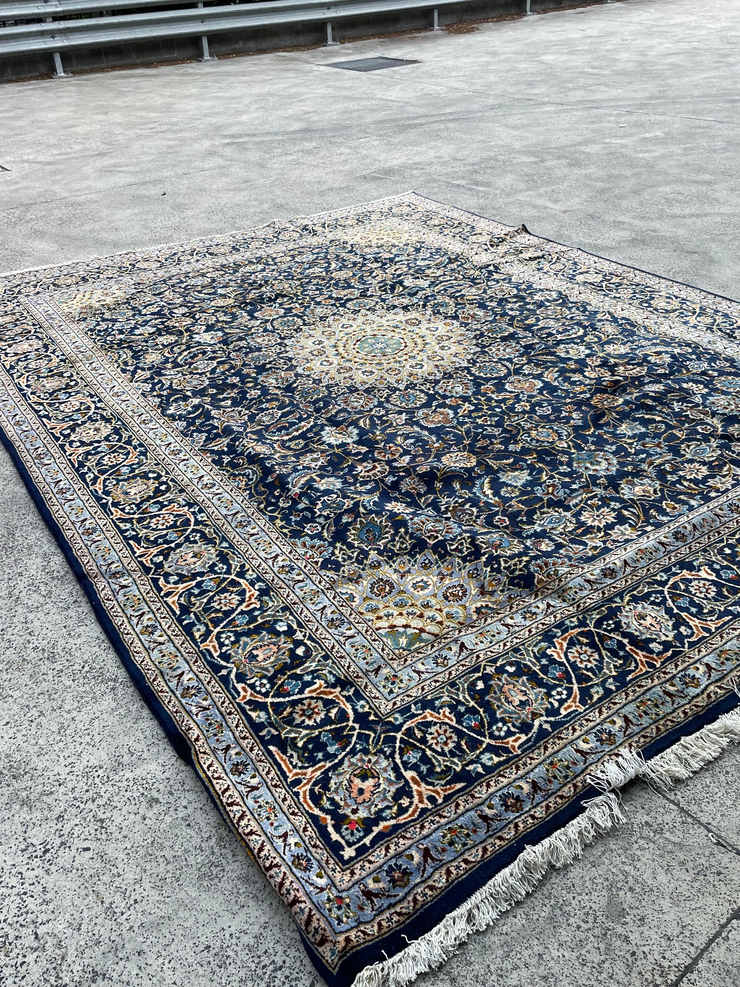 Finely Hand knotted Persian Kashmar Rug 395x300 (large room-size rug)