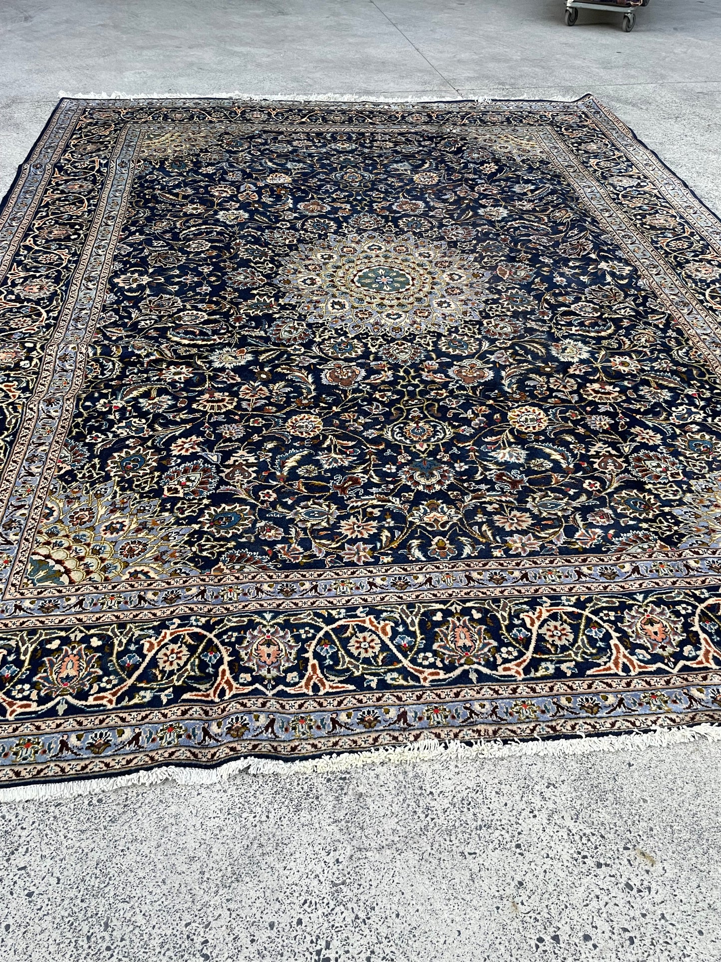 Finely Hand knotted Persian Kashmar Rug 395x300 (large room-size rug)