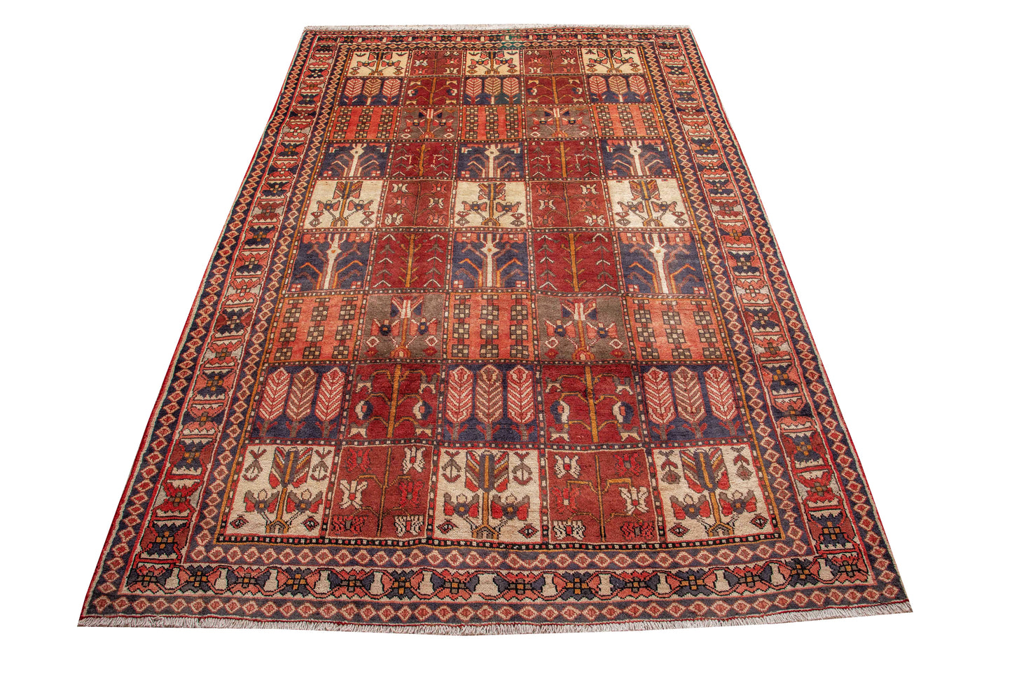 Persian hand knotted bakhtiyari