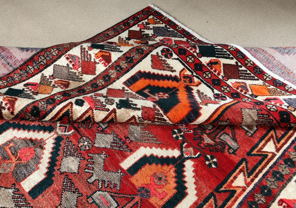Hand knotted Persian Bakhtiyari 100 Wool Rug