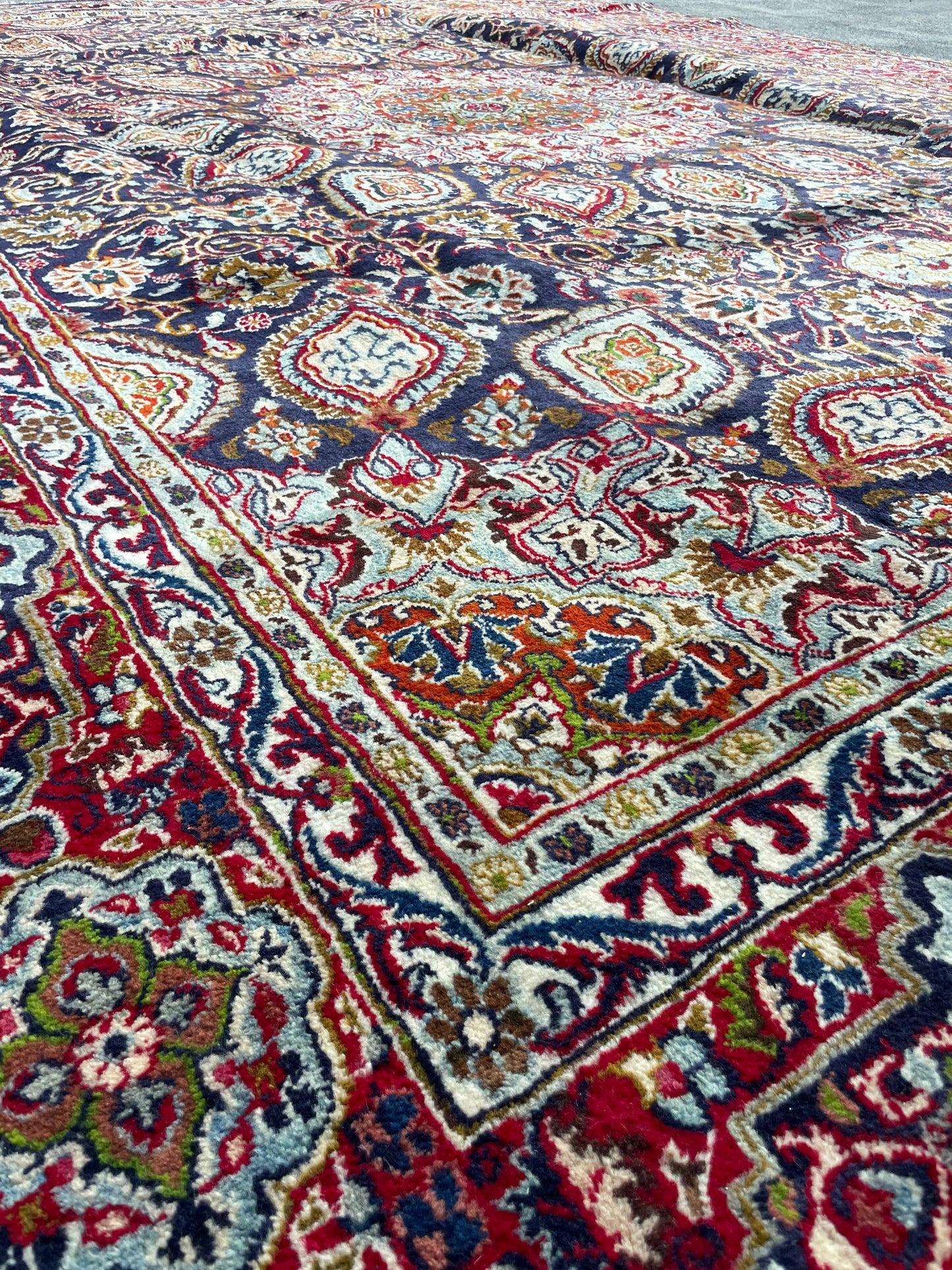 Finely Hand knotted Persian 40Raj Tabriz Rug 395x300 (approx. 9x12 ft)