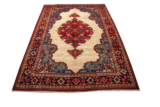 Hand made Isfahan wool Rug.